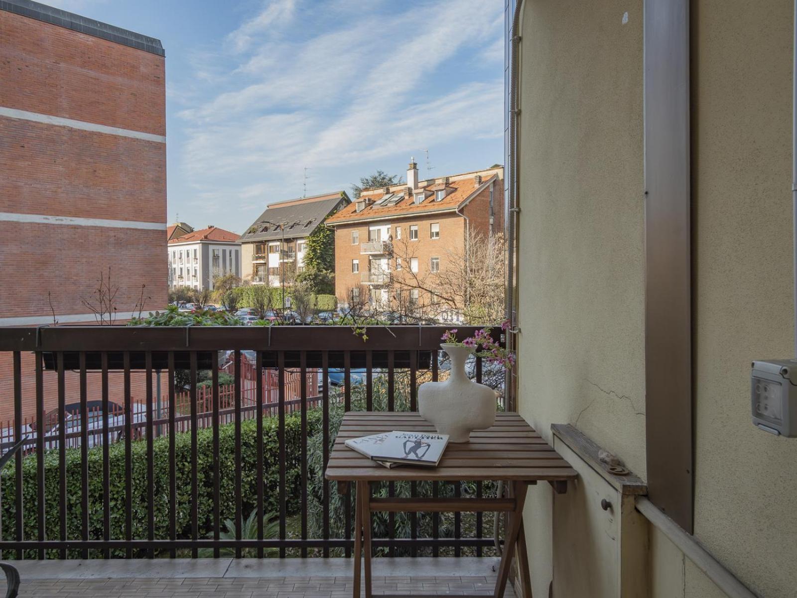 Modern 3 Bedroom With Balcony Steps From San Siro By Rentopolis
